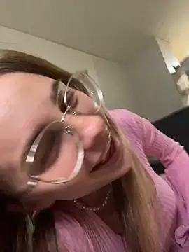 Snapshot of GraceTorrez chatting on 12-25-24, 11:11 GraceTorrez online show from 12-25-24, 11:11