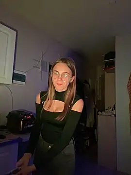 Snapshot of GraceTorrez chatting on 12-27-24, 02:12 GraceTorrez online show from 12-27-24, 02:12