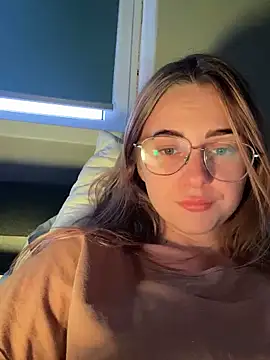 Snapshot of GraceTorrez chatting on 12-28-24, 12:35 GraceTorrez online show from 12-28-24, 12:35