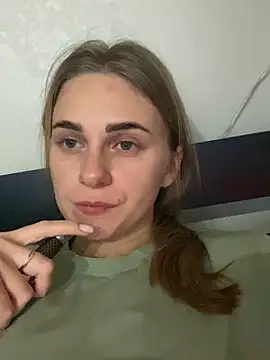 Snapshot of GraceTorrez chatting on 01-02-25, 06:45 GraceTorrez online show from 01-02-25, 06:45