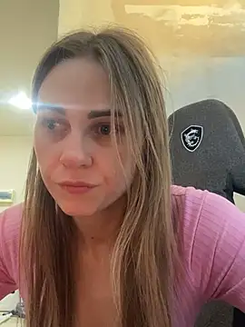 Snapshot of GraceTorrez chatting on 01-10-25, 12:36 GraceTorrez online show from 01-10-25, 12:36