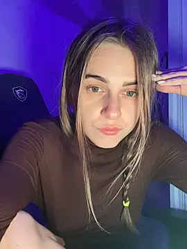 Snapshot of GraceTorrez chatting on 02-04-25, 04:29 GraceTorrez online show from 02-04-25, 04:29