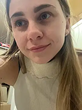 Snapshot of GraceTorrez chatting on 02-05-25, 02:59 GraceTorrez online show from 02-05-25, 02:59