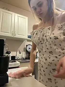 Snapshot of GraceTorrez chatting on 02-06-25, 07:45 GraceTorrez online show from 02-06-25, 07:45