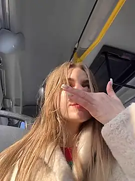 Snapshot of GraceTorrez chatting on 02-08-25, 08:52 GraceTorrez online show from 02-08-25, 08:52