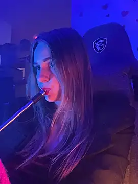 Snapshot of GraceTorrez chatting on 02-14-25, 04:20 GraceTorrez online show from 02-14-25, 04:20