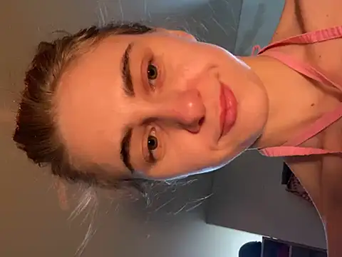 Snapshot of GraceTorrez chatting on 02-26-25, 11:09 GraceTorrez online show from 02-26-25, 11:09