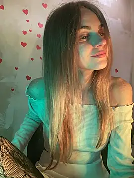 Snapshot of GraceTorrez chatting on 03-10-25, 05:00 GraceTorrez online show from 03-10-25, 05:00