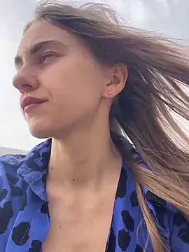 Snapshot of GraceTorrez chatting on 03-12-25, 12:04 GraceTorrez online show from 03-12-25, 12:04