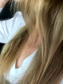 Snapshot of GraceTorrez chatting on 09-16-25, 05:36 GraceTorrez online show from 09-16-25, 05:36