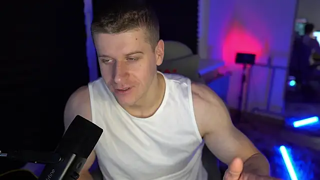 Bruno Banani online show from 10-17-25, 08:11