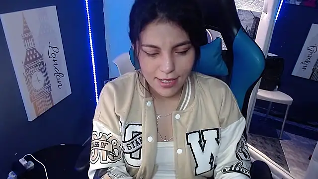 MartinaFonse online show from 01-23-25, 02:02
