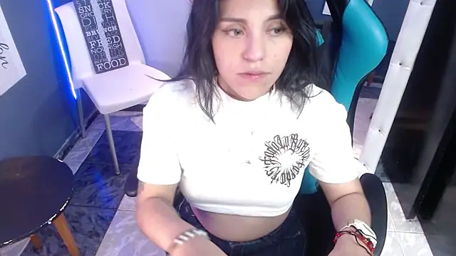 MartinaFonse online show from 02-01-25, 01:09