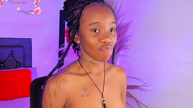 Snapshot of Rihana_hot01 chatting on 02-20-25, 03:12 Rihana hot01 online show from 02-20-25, 03:12