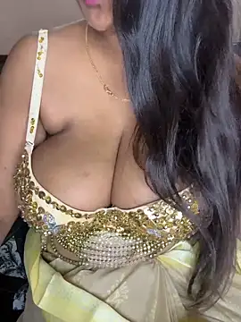 Snapshot of Sexy_Evelynn chatting on 10-11-25, 04:01 Sexy Evelynn online show from 10-11-25, 04:01