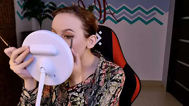 JasmineMilko online show from 10-21-25, 05:19