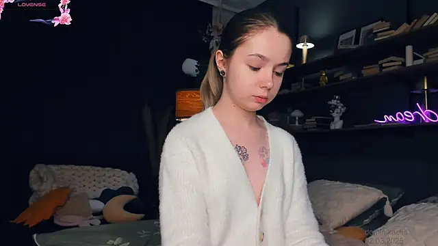 DominikaElis online show from 03-02-25, 07:56