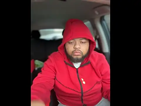 papijusto online show from 12-14-25, 01:05