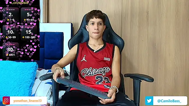  CamiloBass online show from 11-26-25, 12:22