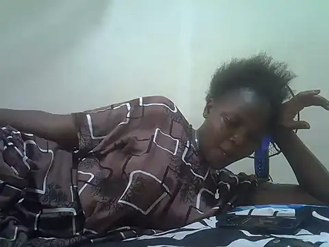 Snapshot of pretty_vivy chatting on 12-17-25, 07:36 pretty vivy online show from 12-17-25, 07:36