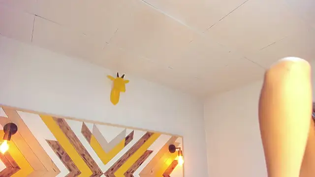 NicoleHaley online show from 02-19-25, 06:21