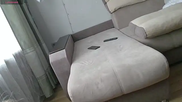 MilaaMilaa online show from 11-24-25, 04:23