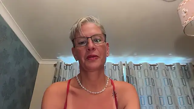 JennyHazel1 online show from 09-12-25, 01:00