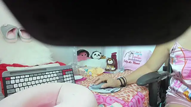 GatitaSexy Hotwet4u online show from 02-14-25, 03:58