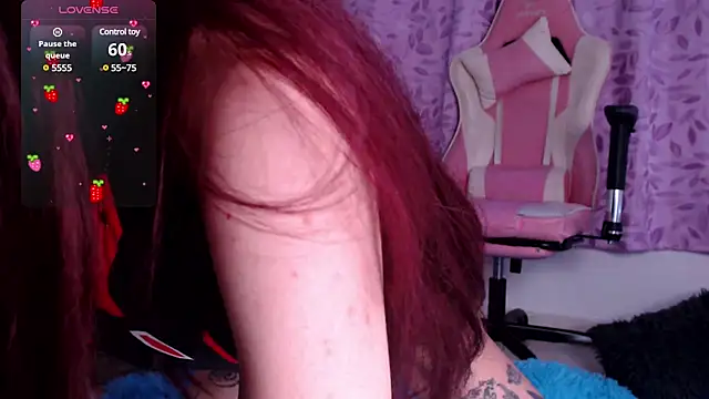 Alicedangerrr online show from 01-31-25, 12:39