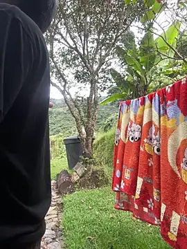 Snapshot of FlpGmz chatting on 03-29-26, 09:59 FlpGmz online show from 03-29-26, 09:59