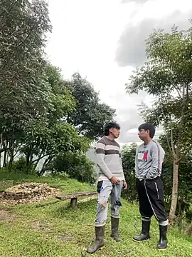 Snapshot of FlpGmz chatting on 04-07-26, 10:20 FlpGmz online show from 04-07-26, 10:20