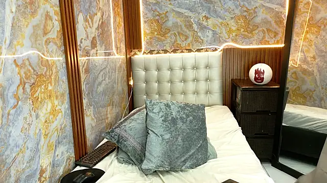  Jessi29  online show from 10-08-25, 10:40