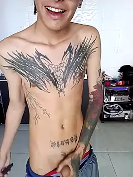 Snapshot of Cuervo_maniaco chatting on 12-19-24, 02:24 Cuervo maniaco online show from 12-19-24, 02:24