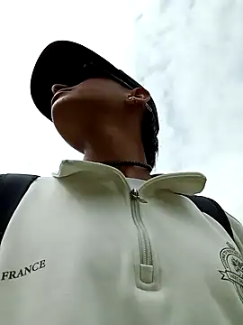 Snapshot of Cuervo_maniaco chatting on 02-06-25, 03:52 Cuervo maniaco online show from 02-06-25, 03:52