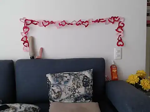 Snapshot of TatianaMonteross chatting on 02-12-25, 07:56 TatianaMonteross online show from 02-12-25, 07:56