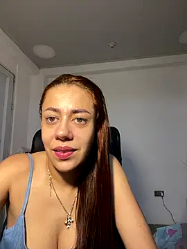 Snapshot of AnnbellaRosse chatting on 10-27-25, 12:53 AnnbellaRosse online show from 10-27-25, 12:53