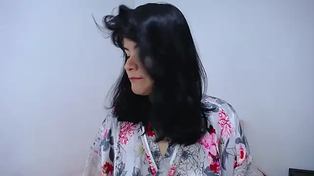 luccy21  online show from 01-13-26, 09:47