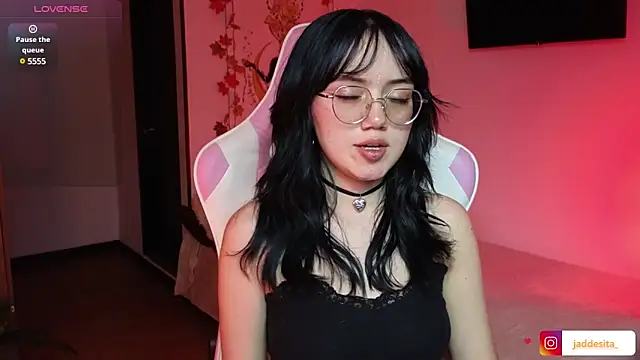 Snapshot of suzumi__ chatting on 12-03-24, 05:09 suzumi online show from 12-03-24, 05:09