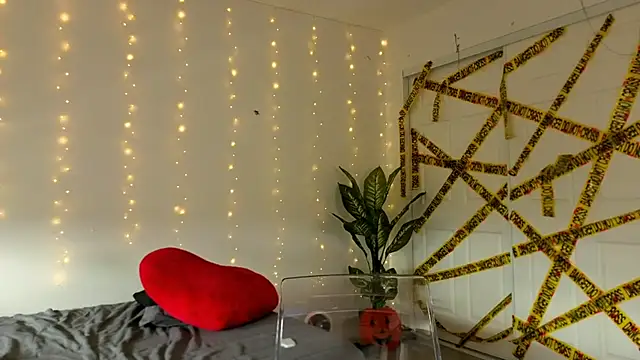 Sapphir3xoxo online show from 10-16-25, 01:12