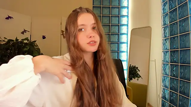 MaryannSoftt online show from 10-30-25, 03:02