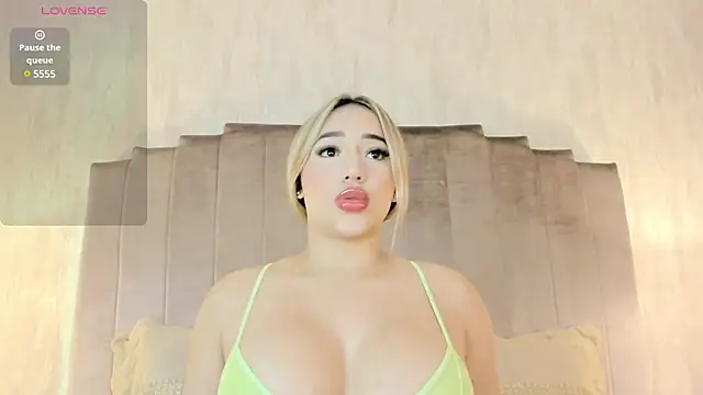 Snapshot of ashlyestone chatting on 02-28-25, 02:09 ashlyestone online show from 02-28-25, 02:09