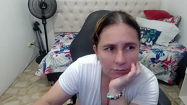 victoria jones online show from 03-31-26, 02:06