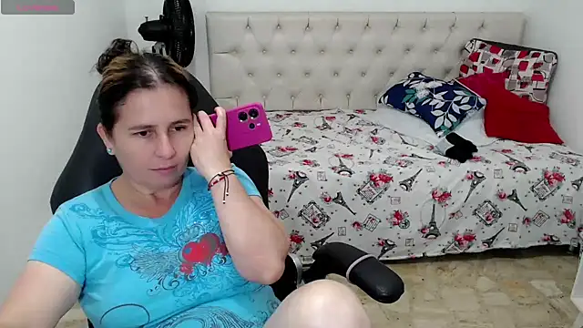 victoria jones online show from 04-08-26, 02:06