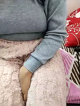 Snapshot of Diya_Chopra chatting on 12-31-24, 05:11 Diya Chopra online show from 12-31-24, 05:11