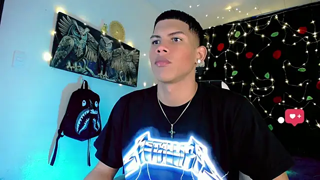 Damian latinxxx online show from 12-28-24, 02:54