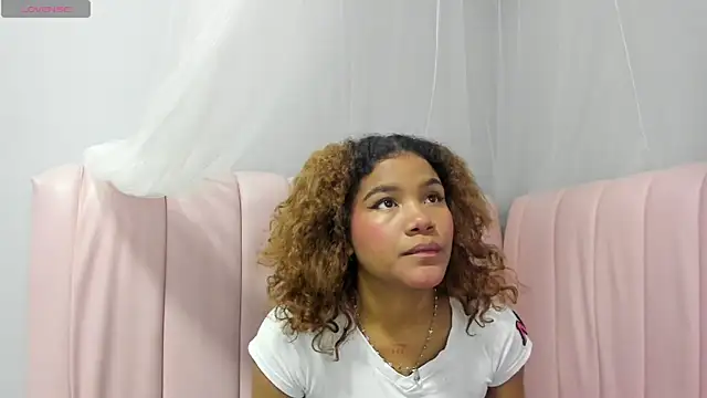 Isabellsmmith online show from 01-26-25, 04:09