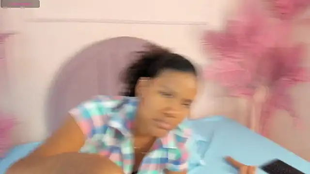 Isabellsmmith online show from 10-14-25, 07:36