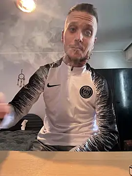 Snapshot of BWC69_69_69 chatting on 12-28-24, 10:47 BWC69 69 69 online show from 12-28-24, 10:47