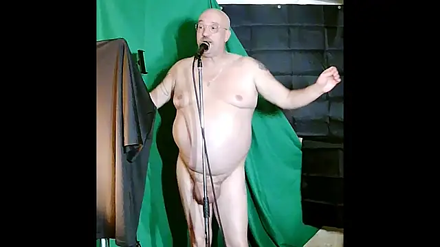 Snapshot of ShamelessMan chatting on 09-28-25, 07:19 ShamelessMan online show from 09-28-25, 07:19