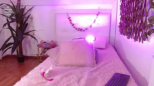 sweet blueberry  online show from 03-10-25, 04:46